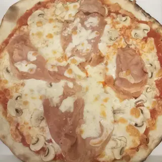 Prosciutto e funghi