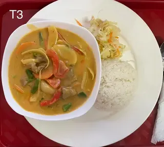 T3 Wołowina curry po tajsku na ostro z sokiem kokosowym