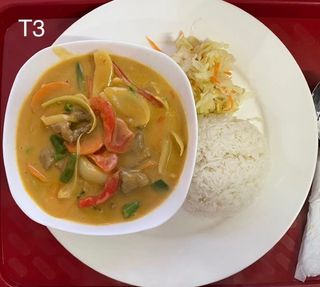 T3 Wołowina curry po tajsku na ostro z sokiem kokosowym