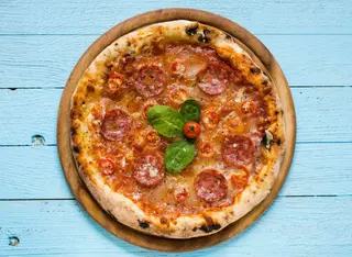 Pizza De Salami (30 Cm.)