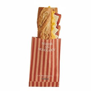 Bocadillo De Jamón Ibérico Y Queso Semicurado