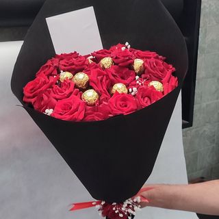 bouquet fleurs et chocolat 