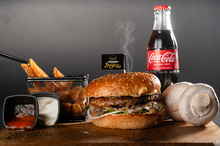 Mama Burgers Special sa pomfritom Meni 2