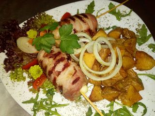 Rolovani punjeni ćevap 