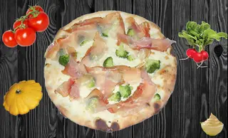 Pizza Pugliese