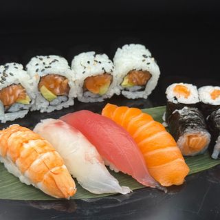 161. Sushi misto - 12 pezzi
