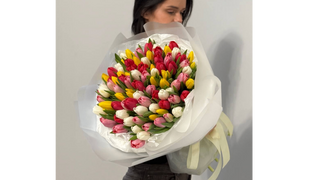 Bukiet z 15 kolorowych tulipanów