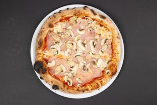 Пица Прошуто фунги