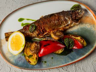 Форель запечена з овочами (350g)