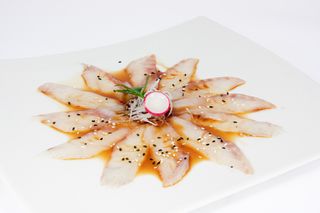 C002.Carpaccio di branzino