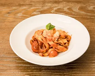 PAPPARDELLE CON GAMBAS