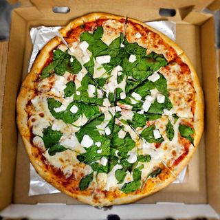 5. Pizza Szpinakowa 33cm
