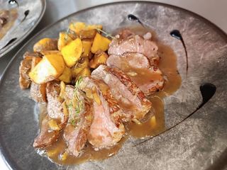 Teleći ramstek u sosu od meda i đumbira 300 gr