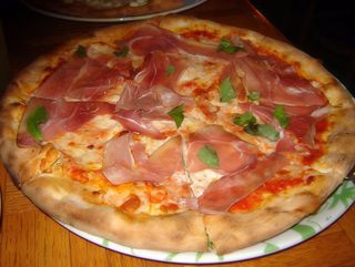 Pizza La Serrano  (27 Cm. A 30 Cm.)