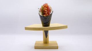 574. Temaki spicy tuna - 1 pezzo