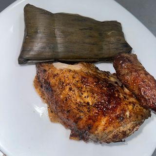 1/4 de pollo + Tamal 