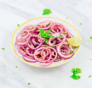 Onion lemon salad