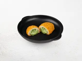 Котлета по-київськи з соусом Песто