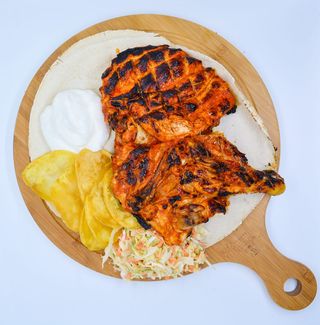 Farrouj meshwi (jumatate de pui la gratar)