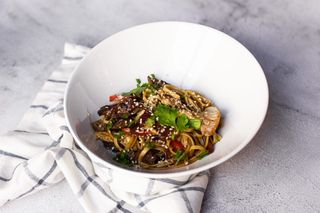 Лапша Wok с говядиной (260 гр.)