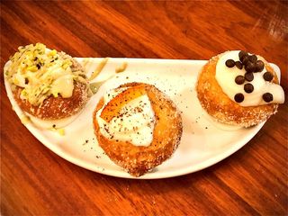 Zeppole con cioccolato