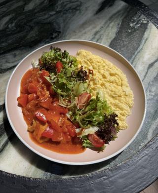 Скрембл з куркою, томатами та перцем (370g)