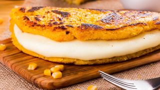 Cachapa Con Queso Y Jamón Dulce