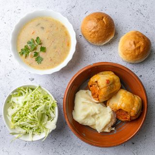 Obrok PUNJENE PAPRIKE SA PIREOM