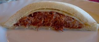 Tramezzino sfilacci di cavallo e scamorza