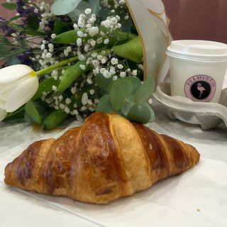 Croissant De Mantequilla