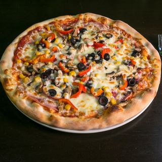 Pizza Quatro Stagione 