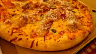 Pizza Tartufo