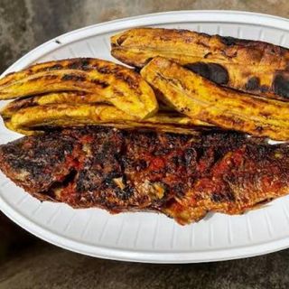 Barbeque (Croaker Fish) with Plantain