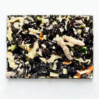 202 - Riso nero saltato con carne e verdure