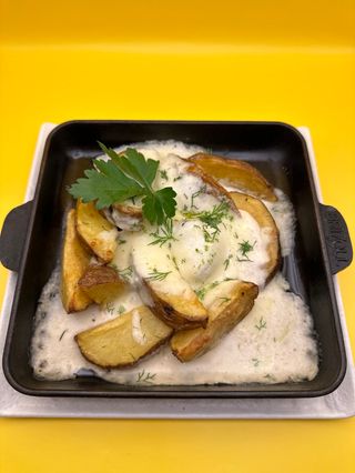 Печена карт під сирним соусом (250г)