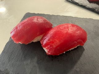 Nigiri De Atún (2 Pzs.)