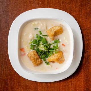 Tajska zupa TOM YAM GUNG z tofu