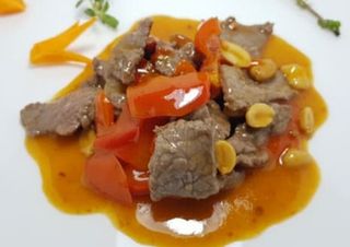 138 Vitello in salsa piccante