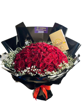 The Large Red Water Water Bouquet