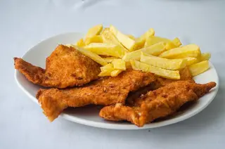 Pechuga Empanada Y Papas