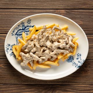 Бефстроганов з фрі