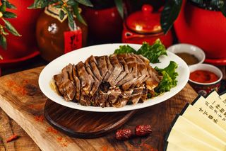 B8-ძროხის ხორცი სოიოს სოუსში