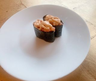 705 - Gunkan spicy salmone 2 pezzi