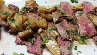 Tagliata con funghi porcini