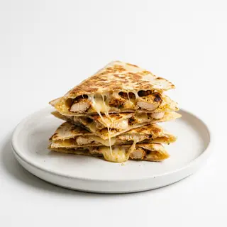 Quesadilla De Pollo O Jamón Y Queso (4 Ud.)