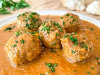 Albóndigas Caseras  (6 Uds.)