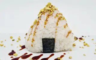 O2.Onighiri spicy maguro
