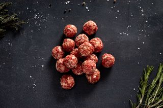 Bandeja Albóndigas 50% Ternera , 50% Cerdo (390GR aprox.) gr.)