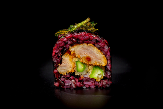 210. Uramaki Black Tuna Frito (8 Uds.)