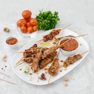 121. Vitello con sate